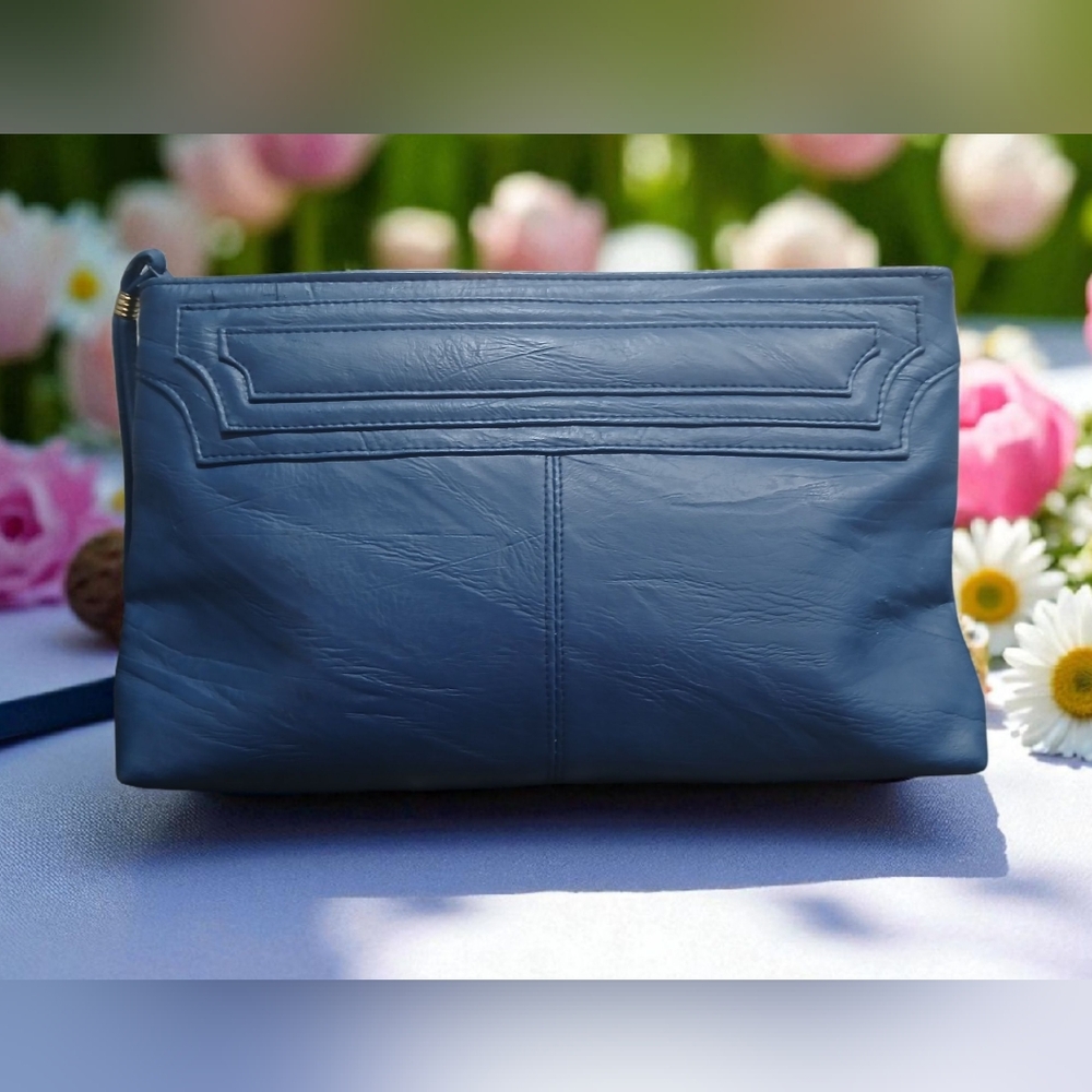 Vintage MCI Leather Blue Clutch Wristlet Womans Minimalist